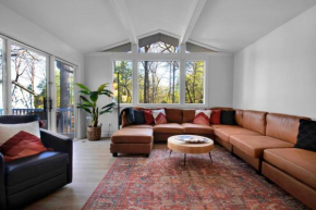 Cozy Retreat near Paris Mtn State Park Sleeps 12